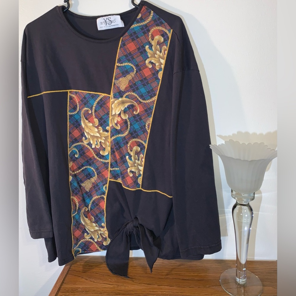 YS Studio/Preowned/ In good condition/1X blouse